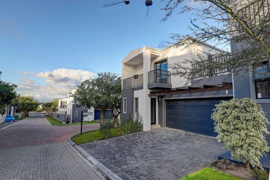 3 Bedroom Property for Sale in Langeberg Heights Western Cape